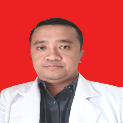 dr. Adil, Sp.M